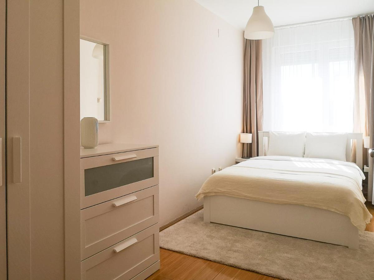 Filinhome Papa Suite 4 Novi Sad Eksteriør billede