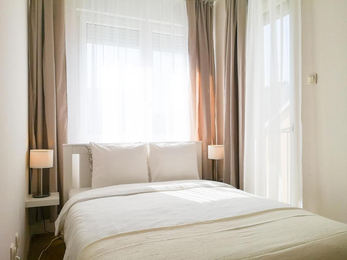 Filinhome Papa Suite 4 Novi Sad Eksteriør billede