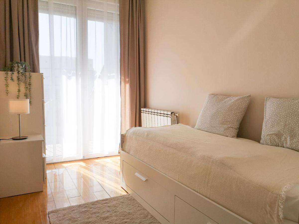 Filinhome Papa Suite 4 Novi Sad Eksteriør billede