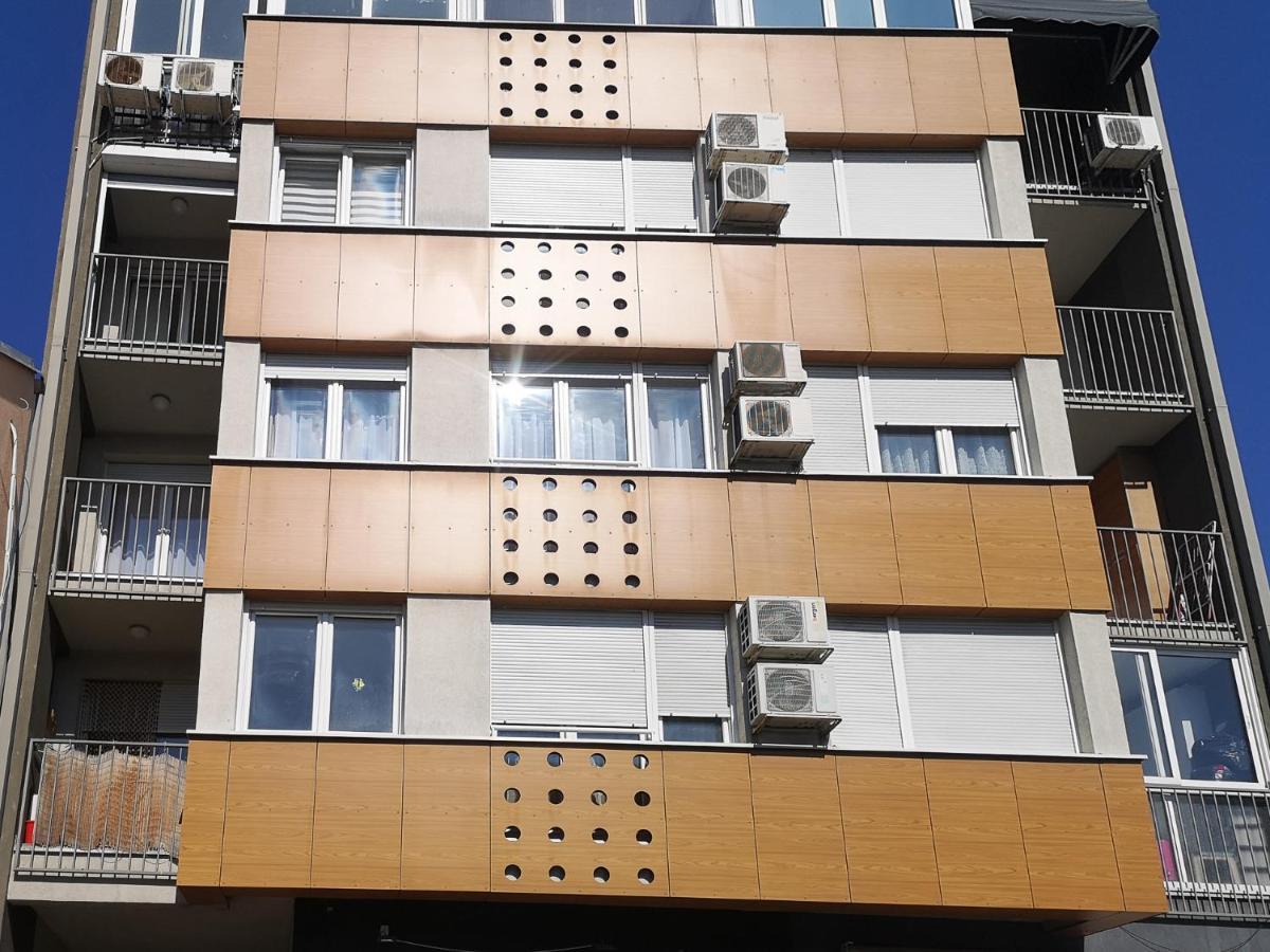 Filinhome Papa Suite 4 Novi Sad Eksteriør billede